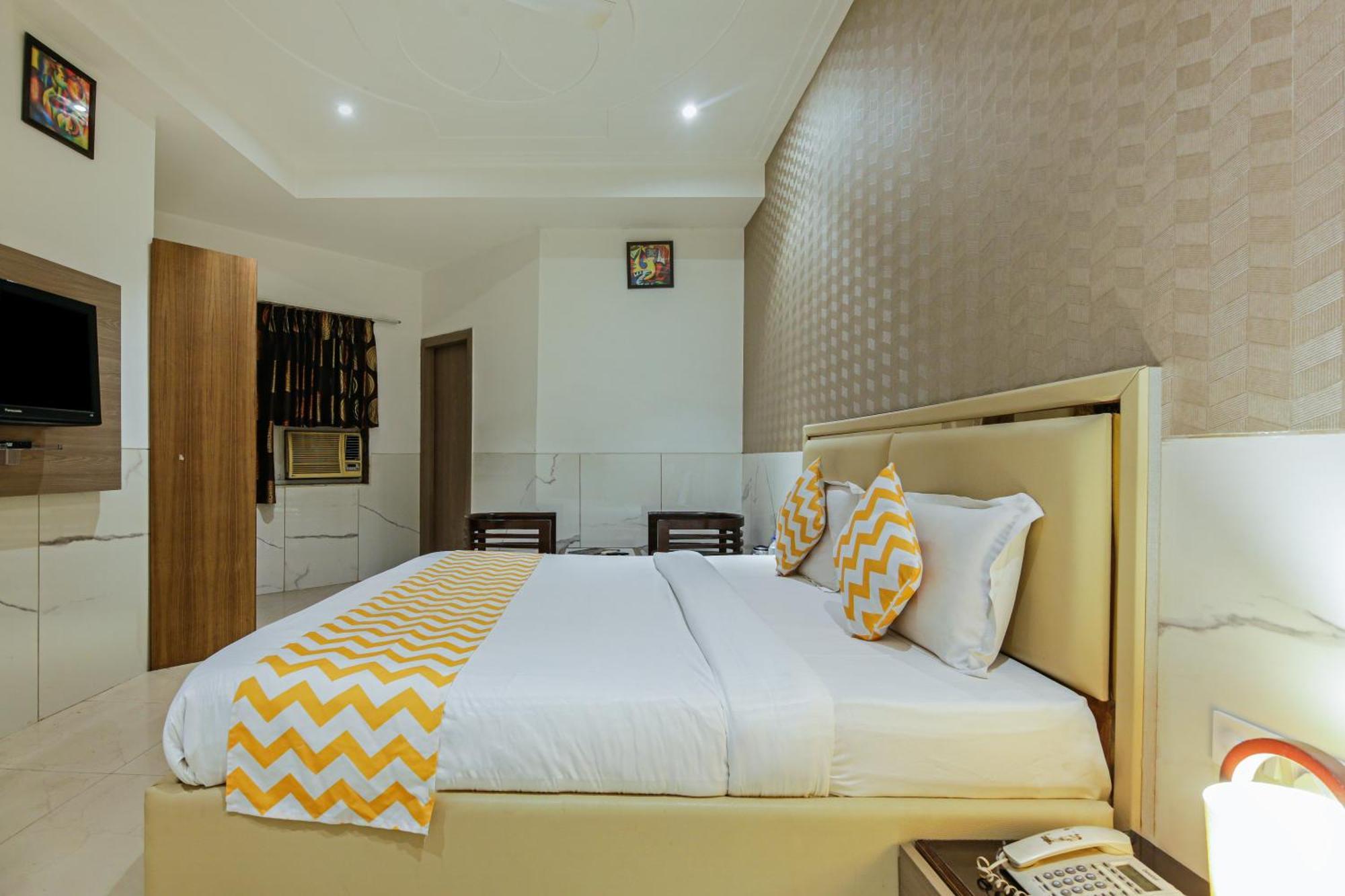 Hotel Delhi 37 By Star Group Near Delhi Airport ニューデリー エクステリア 写真