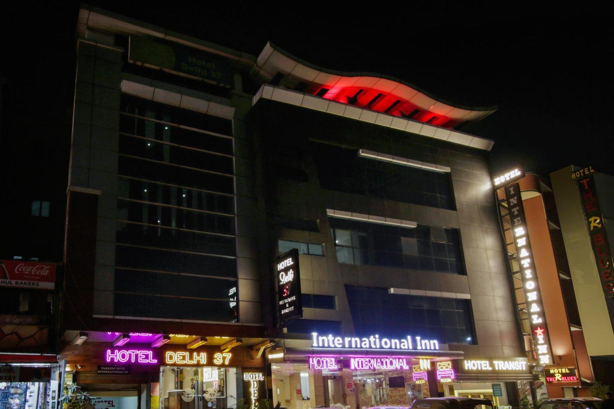 Hotel Delhi 37 By Star Group Near Delhi Airport ニューデリー エクステリア 写真