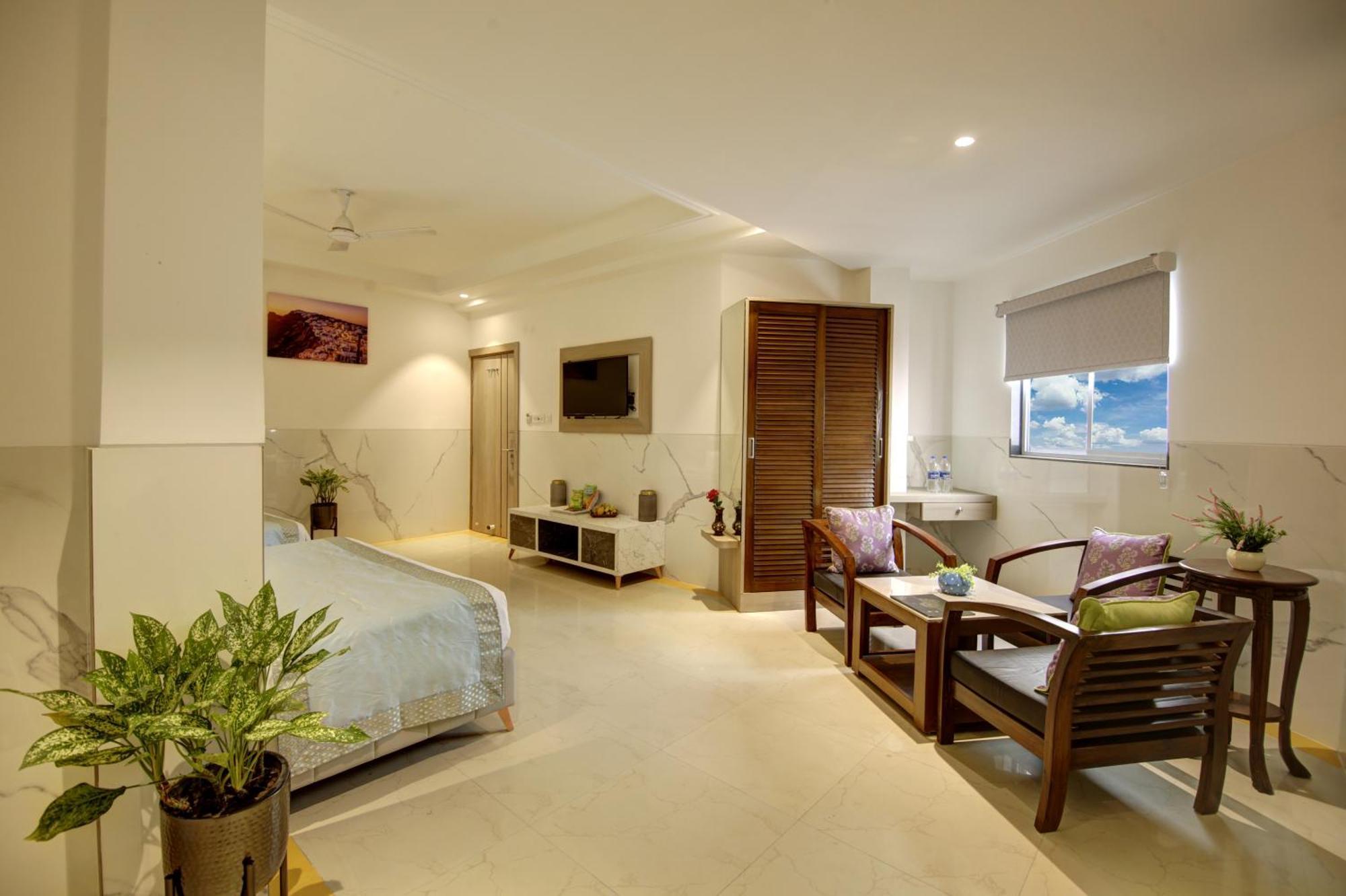Hotel Delhi 37 By Star Group Near Delhi Airport ニューデリー エクステリア 写真