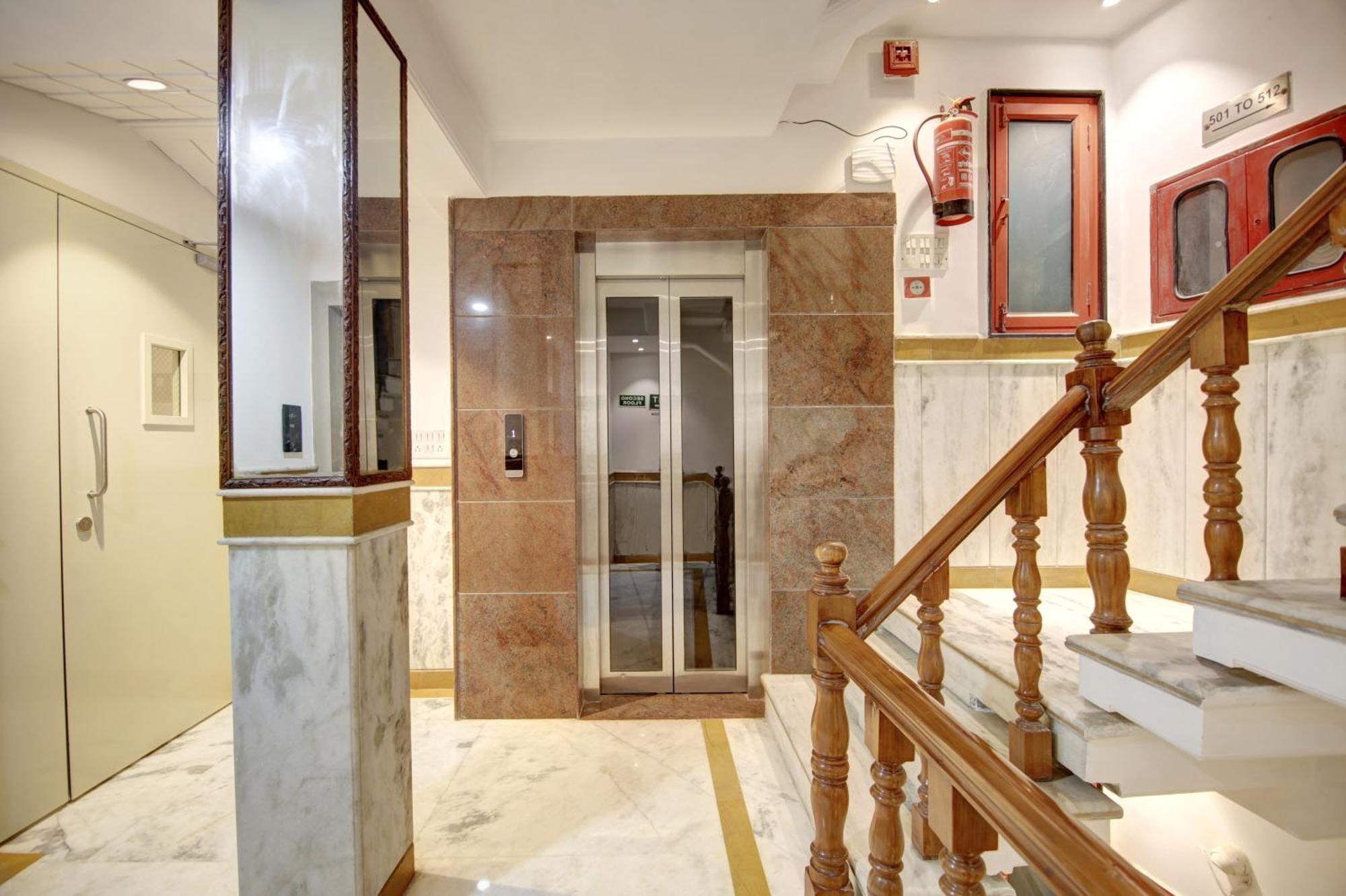 Hotel Delhi 37 By Star Group Near Delhi Airport ニューデリー エクステリア 写真
