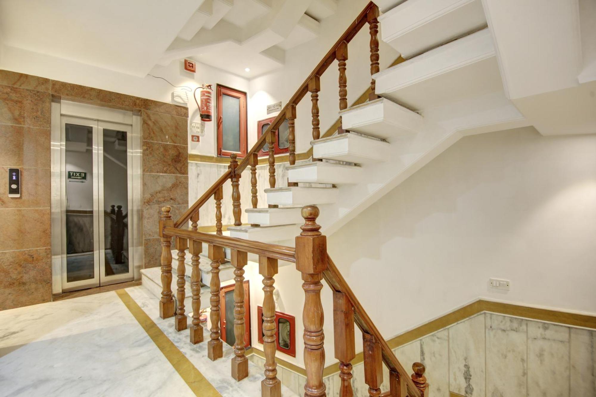 Hotel Delhi 37 By Star Group Near Delhi Airport ニューデリー エクステリア 写真