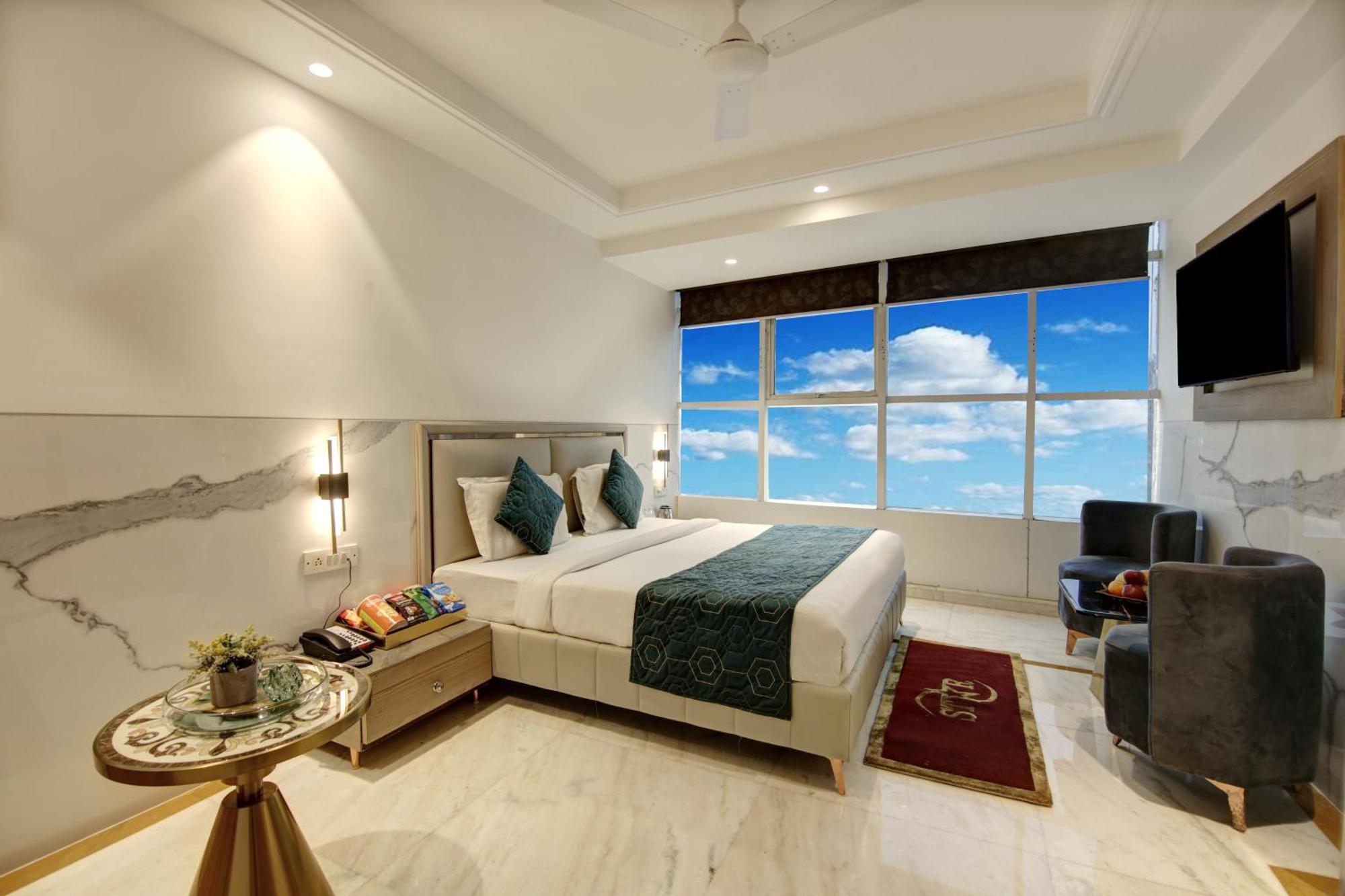 Hotel Delhi 37 By Star Group Near Delhi Airport ニューデリー エクステリア 写真
